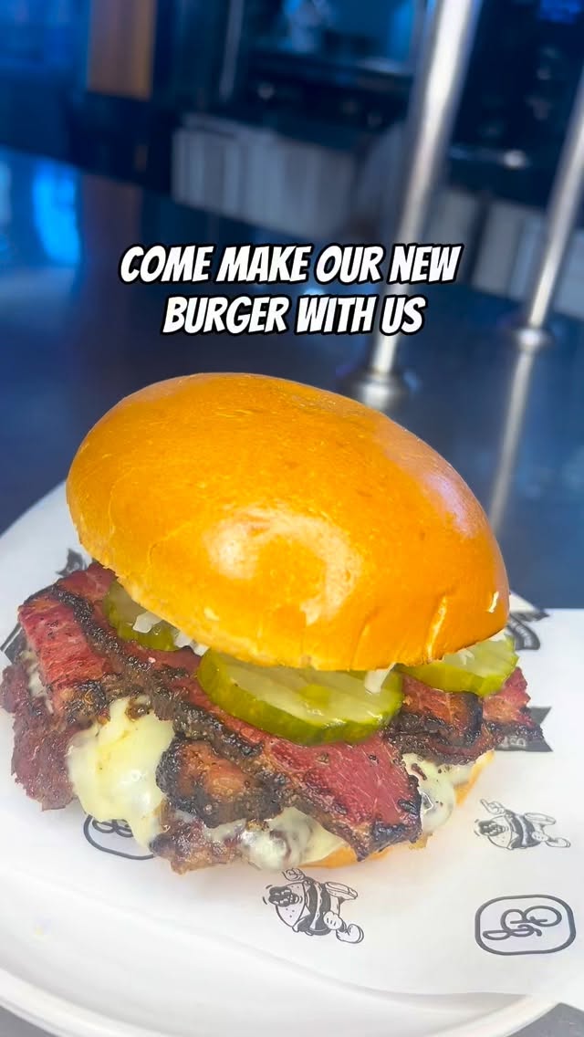 🚨 NEW MENU DROP 🚨
Say hello to The Reubenator 🍔🔥
🥩 Smashed beef patty
🧀 Swiss cheese
🥒 House pickles
🥫 Thousand island
🥬 Pickled cabbage
🔥 House-smoked brisket pastrami
Big, bold, and built different 😮💨
Available now… who’s keen? 👇
#burger #foodie #islandburger #fyp #explore