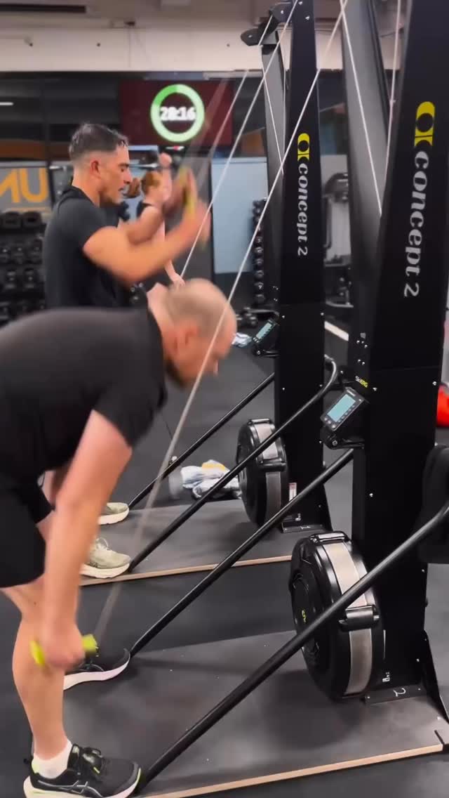 It was a ski erg kind of week ⛷️
#annandalegym #unitonetraining #groupclasses #hiitclasses #community