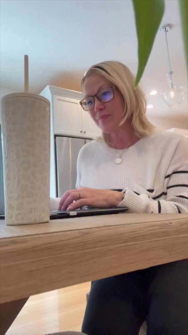 POV: I may have been a little quieter on social media lately… but life has been FULL behind the scenes 😂✨
Still coaching.
Still showing up for my clients.
Still working on my own health and routines.
Still learning and growing personally.
And apparently… also becoming deeply invested in home decor, lighting, rugs, pillows, paint colors, and kitchen styling 😅🏡
Life has felt beautifully full lately - not perfectly balanced every day, but real.
And honestly? This season has reminded me that wellness isn’t about perfection.
It’s about coming back to your foundations again and again:
✨ movement
✨ strength
✨ nourishing food
✨ stress management
✨ rest
✨ creating a life and home that feels good to live in
Excited to be sharing more again.
💛 Erin