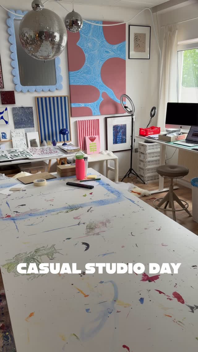 Casual Studio Day 🩷🙏🏻🥰
#artist #art #studiojfk #artistlife #painting