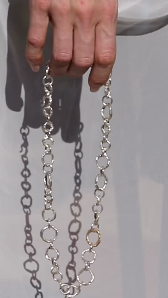 Our GET KNOTTED Collection
first launched in 2018, when Claire opened the doors to VÅ« Jewellers.
Since then⦠it has never really left us.
Why? We asked Claire āØ
āIt started with a simple knot⦠and somehow, it became part of so many of your stories.ā
āI didnāt realise back then, in 2018⦠how many women would end up carrying this piece with them, especially here in Queenstown.ā
āThis collection was never about perfection⦠just honesty. Maybe thatās why it stayed.ā
āThereās something about a knot⦠it holds, it remembers, it doesnāt let go.ā
Funny how something so simple, becomes something so recognisable. šŖ¢āØš
#vujewellers #getknotted #queenstownjeweller #handcraftedjewellery mixedmetaljewelry