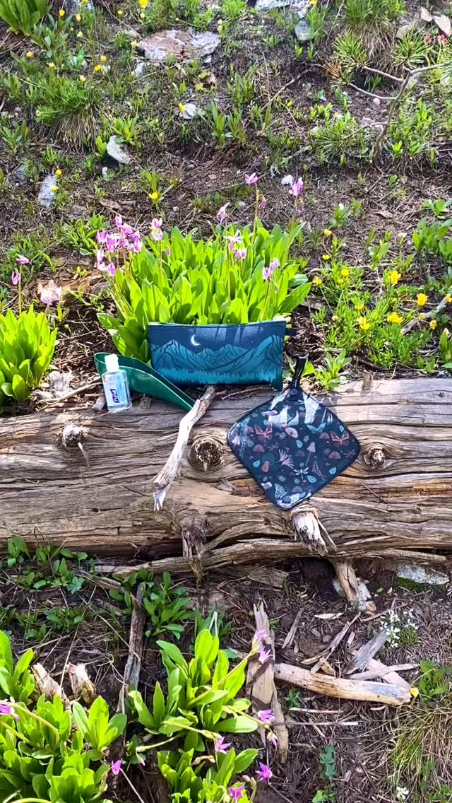 Kit includes a Kula cloth, pStyle, hand sanitizer, and an artist designs bag to carry it all in. Having to pee in the woods is inevitable while backpacking, make the process easier with this kit. No squatting, no carrying out TP.
I have 3 designs on my site!
#womenwhoexplore #backpackinggear #idaho