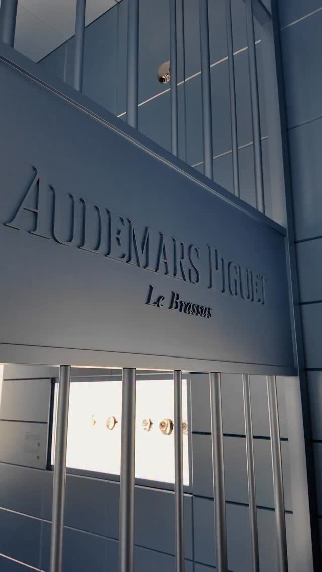With all the buzz around the upcoming @audemarspiguet x @swatch collaboration, it’s worth remembering what makes AP such a powerful source code to begin with.
During @watchesandwonders, we had the chance to spend time inside the world of Audemars Piguet; from the Royal Oak to the brand’s broader expression of craft, culture, high complication, and design.
And if the goal of this Swatch collaboration is to translate even a small piece of that world to a wider audience, there’s plenty of reason to be excited.
What do you think AP x Swatch should look like - playful, faithful to the Royal Oak, or something completely unexpected?
May 16 should be interesting - sound off in the comments.
#audermarspiguet #royaloak #swatch #complecto
