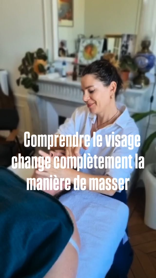 Le visage raconte souvent ce que le corps ne verbalise plus.
Le stress, la charge mentale, la fatigue ou certaines émotions retenues viennent progressivement se loger dans les mâchoires, le front, les tempes ou le contour des yeux.
Quand on comprend cela, le massage du visage prend une toute autre dimension.
On ne cherche plus uniquement un résultat esthétique.
On apprend à lire les tensions, à adapter le geste, à travailler avec plus de justesse et de profondeur.
C’est cette approche que je transmets dans mes formations :
comprendre le visage dans sa globalité, pour proposer des soins plus précis, plus cohérents et profondément transformants.
✨ J’enseigne ces clés dans mes formations facialiste et Kobido.
Bordeaux - Paris et Marseille les dates sont sorties !!!
#kobido #facialiste #formationmassage