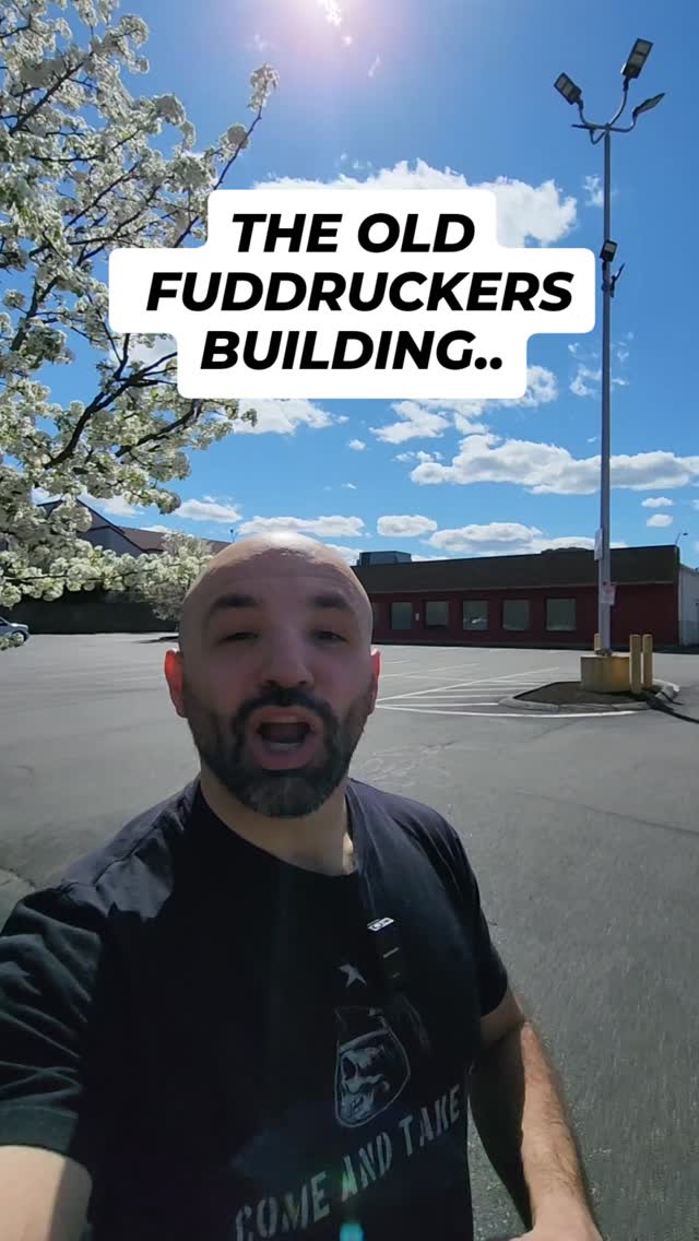Did you know that the iconic Fuddruckers building on Route 1 in Saugus, MA is right next to the best wellness and longevity studio on the north shore? Plunge Boston is a social wellness studio offering training saunas, cold plunges, red light therapy, compression therapy, bodywork and more. NO APPOINTMENT NEEDED. Grab a pass online or just walk-in for a refreshing experience. Just bring some swimwear and we got you covered with the rest!
#health #coldplunge #sauna #boston #wellness