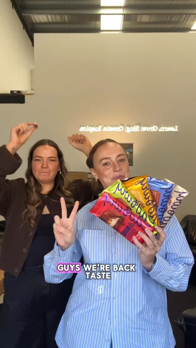 ⭐️ TASTE TEST TUESDAYS ⭐️
We ranked the @cadburyaust ‘& More’ range from best to worst… 🍫👀
Some flavours surprised us and some had absolutely no business tasting that good 😭
Which one do you think would be your favourite? ⭐️🤎 #tastetest #cadburys #cadbury&more #sweettreats chocolate