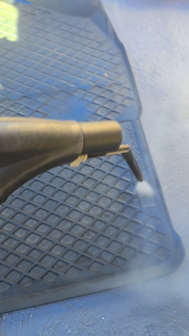 #clean car Mats with steam