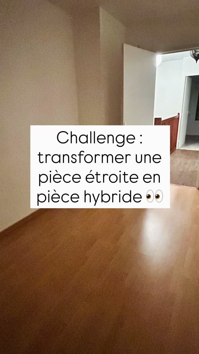 Transformer une pièce étroite en espace hybride agréable à vivre, ce n’est pas juste ajouter un bureau et un canapé.
Ici, tout le travail a été pensé autour de :
• la circulation,
• les usages quotidiens,
• les rangements,
• et la sensation d’espace malgré une largeur réduite.
Le choix du vert profond apporte du caractère sans écraser la pièce, tandis que les matières naturelles et le papier peint tropical réchauffent l’ambiance pour créer une vraie chambre d’amis… et pas seulement un bureau déguisé 👀
👉 Tu veux transformer une pièce compliquée chez toi ? Écris-moi “PROJET” en DM, je te dirai ce qu’il est possible d’optimiser.
#architectureinterieure #architectedinterieur #renovationmaison #renovationinterieure #amenagementinterieur