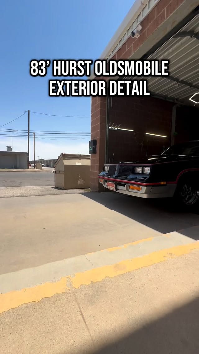 Don’t see these very often! 🔥
.
This Oldsmobile came in for our exterior detail to freshen up the outside of this beauty. 🧼
.
With a wheel detailing, handwashing, and a one month wax protection afterwards. This package freshens up your exterior in a timely manner! 🤝