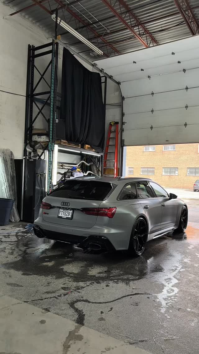 Audi RS6 in full Satin PPF.
Gloss kills the shape.
Satin brings out every line, every edge, every ounce of aggression.
Stealth look.
Full protection.
Ready to transform yours?
DM us.
@autoco.ca | @xpozecanada
šø @awc_.clips
#audirs6 #satinppf #paintprotectionfilm #audisport #wraplife