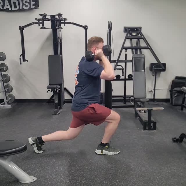 🔥Dumbell lunge complex. 🔥
Do this for 3 sets 10-15 reps.
Pick a challenging Weight, and make sure to press all in one motion.
This is a great movement to burn calories, build an athletic base for speed and power.
Come join the the team and let's start exercising today.
#buffalotrainer #buffalofit #buffalopersonaltrainer #activegamerfitness #strengthcoaching