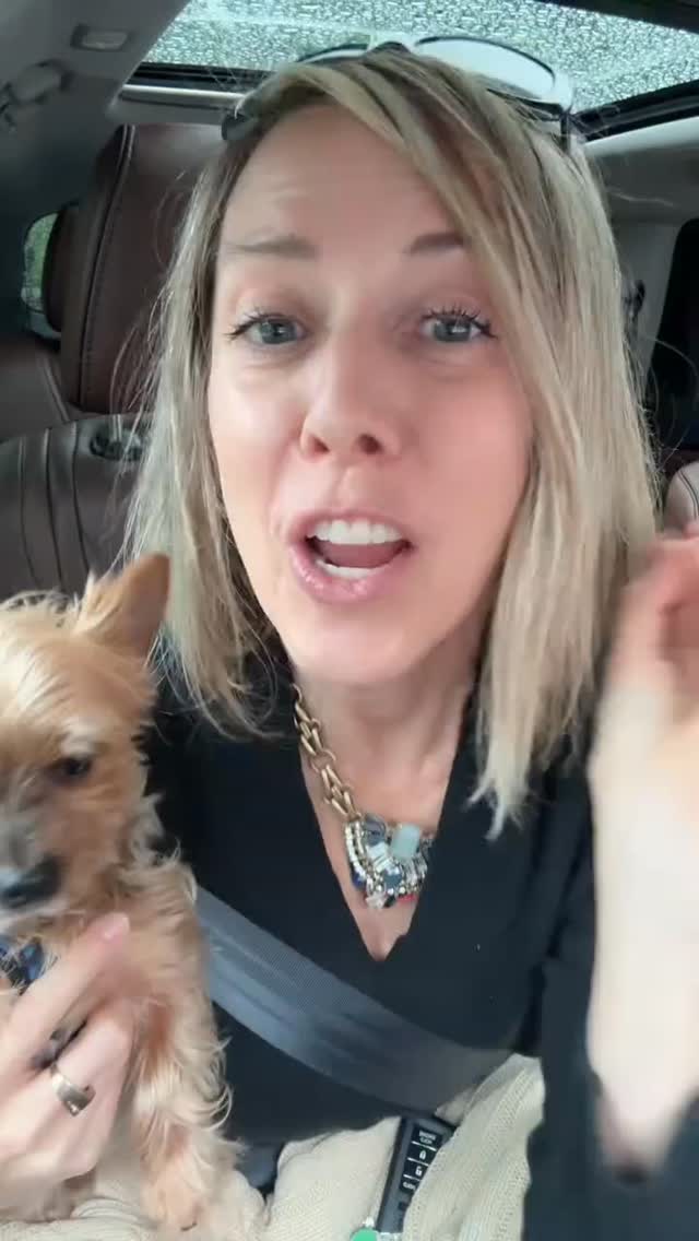 Tiny dogs = tiny necks… and after learning more about Yorkies, I realized not all harnesses are created equal 🐾
Joshua may be small, but protecting his little body matters BIG time. The wrong setup can put pressure where you really don’t want it, especially with how delicate Yorkies can be.
Once I switched to a better fit for HIM, walks became way more comfortable (and slightly less dramatic 😂).
Yorkie parents — what harness style has worked best for your pup? 👇
#yorkie #yorkshireterrier #yorkielife #dogmom #smallbreeddog