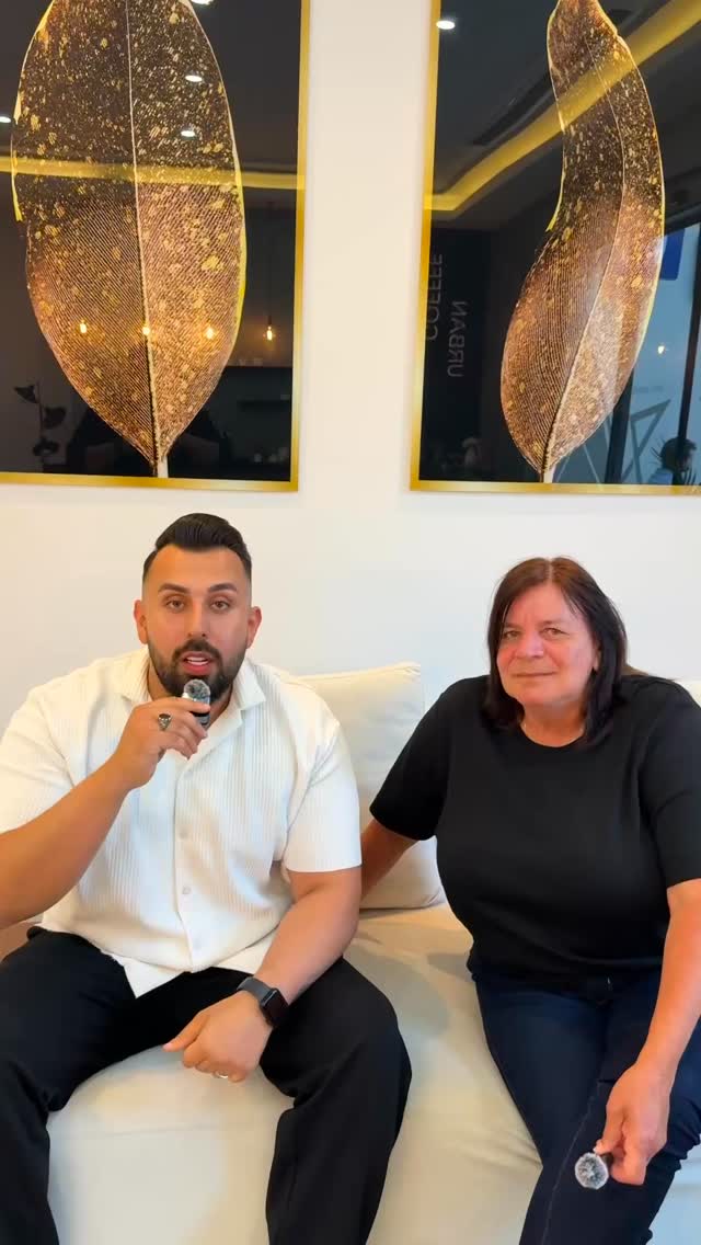 #deutschland #dental #fyp #viralvideos #smile
Liebe Monika war bei uns in unserer Klinik für ihre Zahnbehandlung. Nach einer ausführlichen Untersuchung und Planung wurden erfolgreich 9 Implantate eingesetzt. Zudem mussten 2 Zähne entfernt werden, da diese leider nicht mehr erhaltungswürdig waren.
Nun beginnt die wichtige Einheilungsphase, damit die Implantate optimal verheilen können. Wir freuen uns schon jetzt darauf, die liebe Monika in einigen Monaten erneut in unserer Klinik begrüßen zu dürfen – für ihre finale Versorgung mit festen Kronen und ihr neues, gesundes Lächeln.
Liebe Monika, wir wünschen dir für die Einheilungsphase alles Gute und bedanken uns herzlich für dein Vertrauen in unser Team.