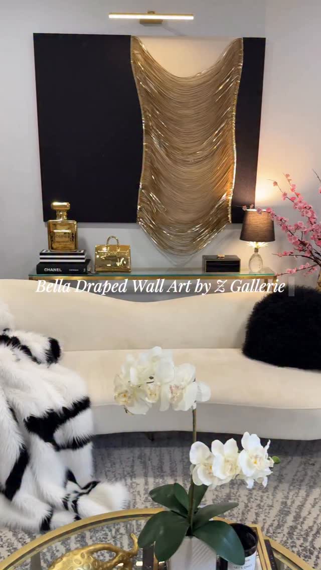 One statement piece transformed this space ✨
Comment “BELLA” and I’ll send you the featured details from this refresh.
Styling my bedroom sitting area around this wall art from Z Gallerie made everything feel warm, elevated, and refreshed for spring.
@zgallerie #ZGallerie