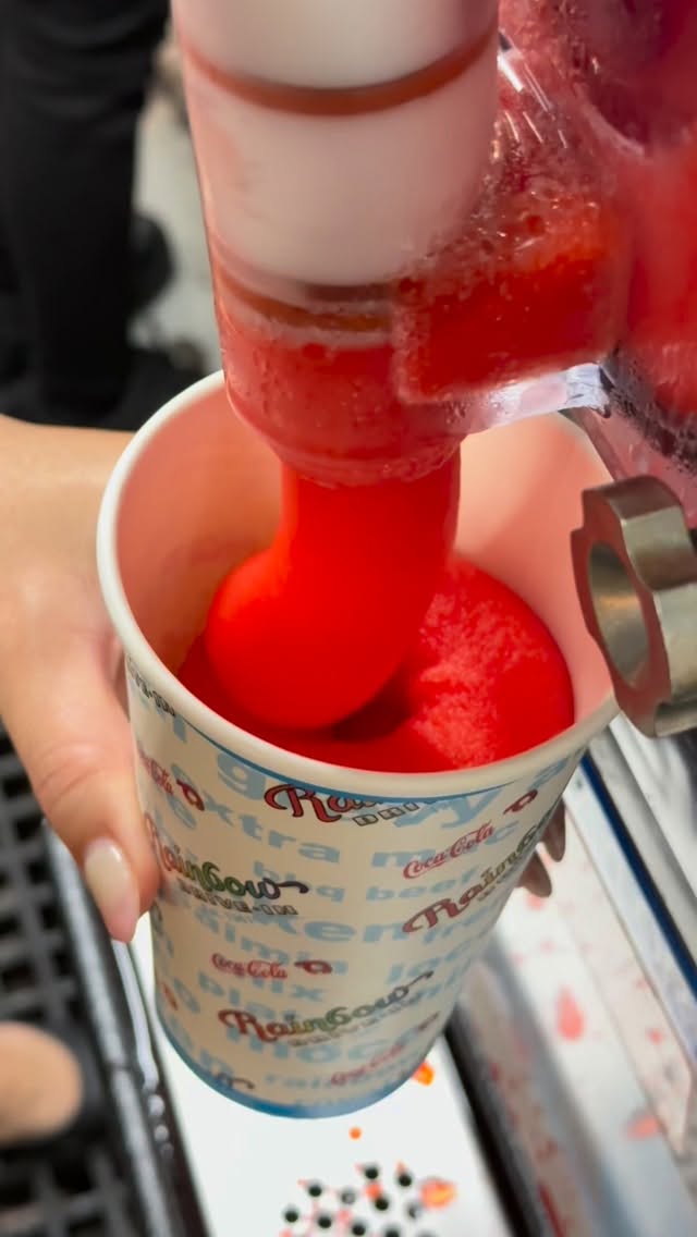 To celebrate the launch of our RDI x @beerlabhi CollaBREWation, we’re serving up something brand new!🍓✨
Try our Strawberry Li Hing Slush Float topped with li hing powder FRIDAY 5/22 starting at 7AM 🌈 Kapahulu only
Quantity is very limited and pau once sold out, so come early! Not available online - in-person orders only!
Stay tuned for Beer Lab Hawaii updates on other food and drink specials happening at each of their locations🍻🍟
#rainbowdrivein #beerlab #hawaii