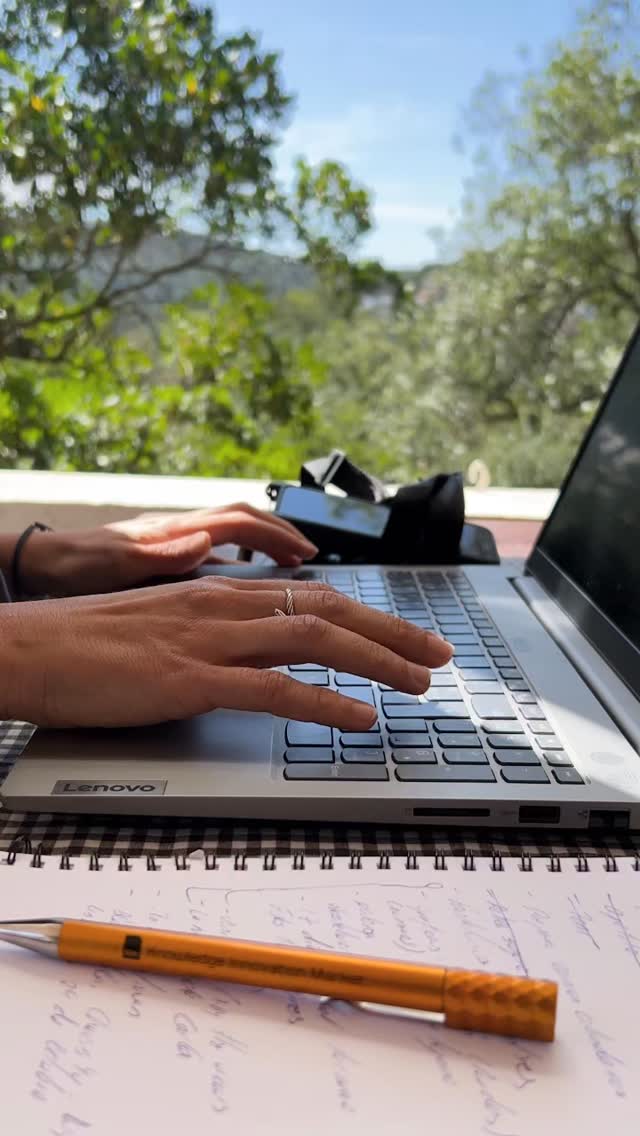 Trabajar con el ordenador al aire libre, rodeado de naturaleza y tranquilidad.
En INOUT encontrarás terrazas ideales para concentrarte, avanzar y cambiar de ritmo, sin salir de Barcelona.
👉 Reserva tu estancia o ven a trabajar a INOUT Hostel.
🌐 www.inouthostel.com 📞 +34 932 800 985
Treballar amb l’ordinador a l’aire lliure, envoltat de natura i calma.
A INOUT trobaràs terrasses ideals per concentrar‑te, avançar i canviar de ritme, sense sortir de Barcelona.
👉 Reserva la teva estada o vine a treballar a INOUT Hostel.
🌐 www.inouthostel.com 📞 +34 932 800 985
Work outdoors, surrounded by nature and quiet.
At INOUT you’ll find terraces perfect for focusing, getting things done and slowing down, just minutes from the city.
👉 Book your stay or work from INOUT Hostel.
🌐 www.inouthostel.com 📞 +34 932 800 985
#INOUTHostel #WorkFromNature #Barcelona #RemoteWork #EcoHostel WorkLifeBalance