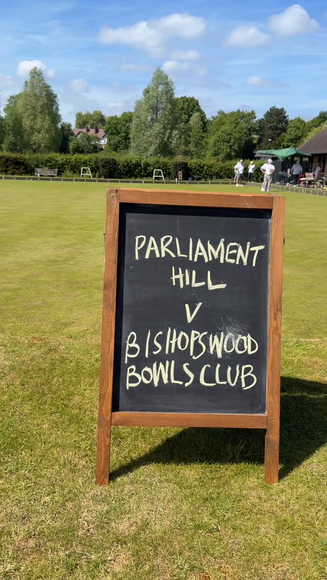 On Thursday we played Bishopswood Bowling Club at home. It was a fun game with good friends and the sun shone; win or lose, isn’t that what it’s all about? Talking of winning or losing, we battled it out and - as is often the way - it was the last few bowls on the final end which decided…. a draw! See you in August for a return match.
#lawnbowlsforlife #parliamenthillbowlsclub #lawnbowls #thatshowweroll #hampsteadheath