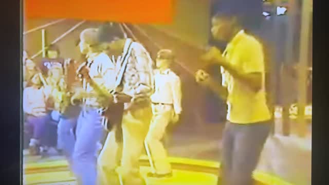 #fbf It seems like another lifetime ago that I was a regular on the first @nickelodeon kids variety show called #AmericaGoesBananaz which was produced by Qube (a revolutionary two interactive TV cable service) in my hometown of @columbusgov at what was a @warnerbros cable service on Olentangy River Road. The show started out as #ColumbusGoesBananaz originally shot at @fort_hayes_performing_arts hosted by #michaelyoung who went on to host “Kids Are People Too” on @abc The show was later hosted by soap opera actor Randy Hamilton. Across the United States it was a hit with young people and literally changed my life. Here’s a snippet of a lip sync skit we did to the song “Disco Nights” by GQ featuring people, some of whom I’m still close friends with including @harlanmichael @mcmorrisernest bobbyboggs and jerrymcloud #flashbackfriday