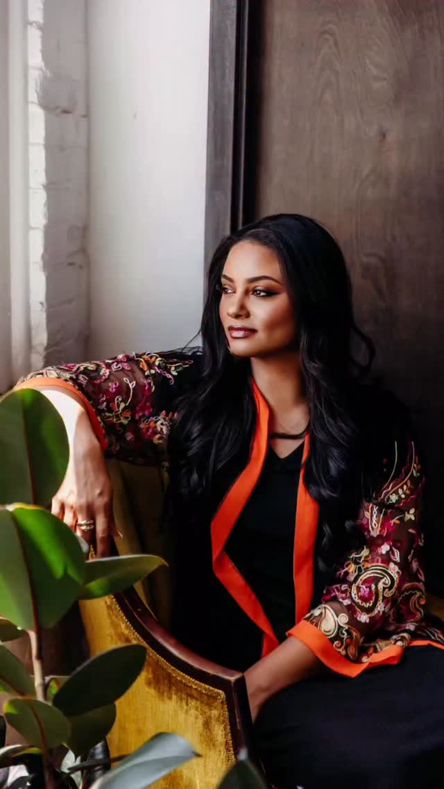 Still. Grounded. Growing. โจ
Some seasons teach you more about yourself than any classroom ever could. Grateful for every layer of this journey. This is what purpose looks like ๐งก
๐ธ @ashlee_noelle_creative
#GrowthSeason #Grateful #Dare2DreamSalon #SalonOwner #TampaSalon
Behind The Business
She Is More
Woman In Business
Tampa Makeup Artist
Bridal MUA