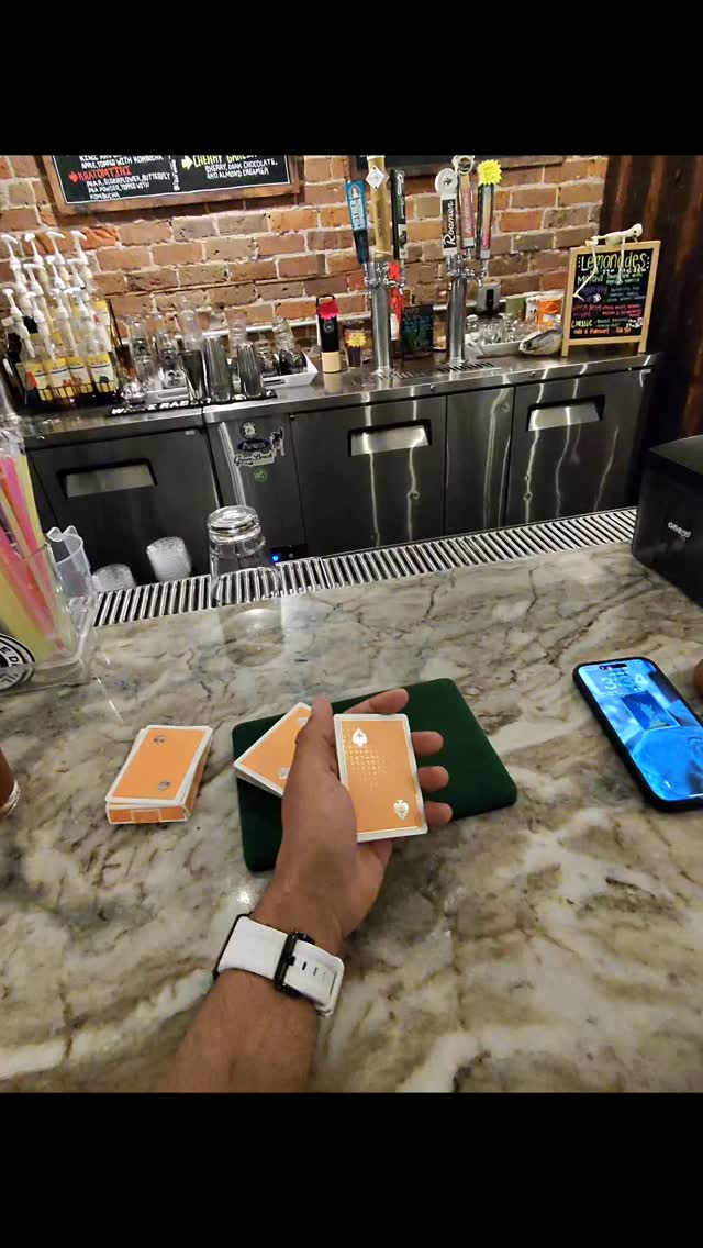 I fun classic aka Ghost Count…… ;-) @jetsettercards @hotwaxcoffeeybor #magic #magician #ybor #tampa