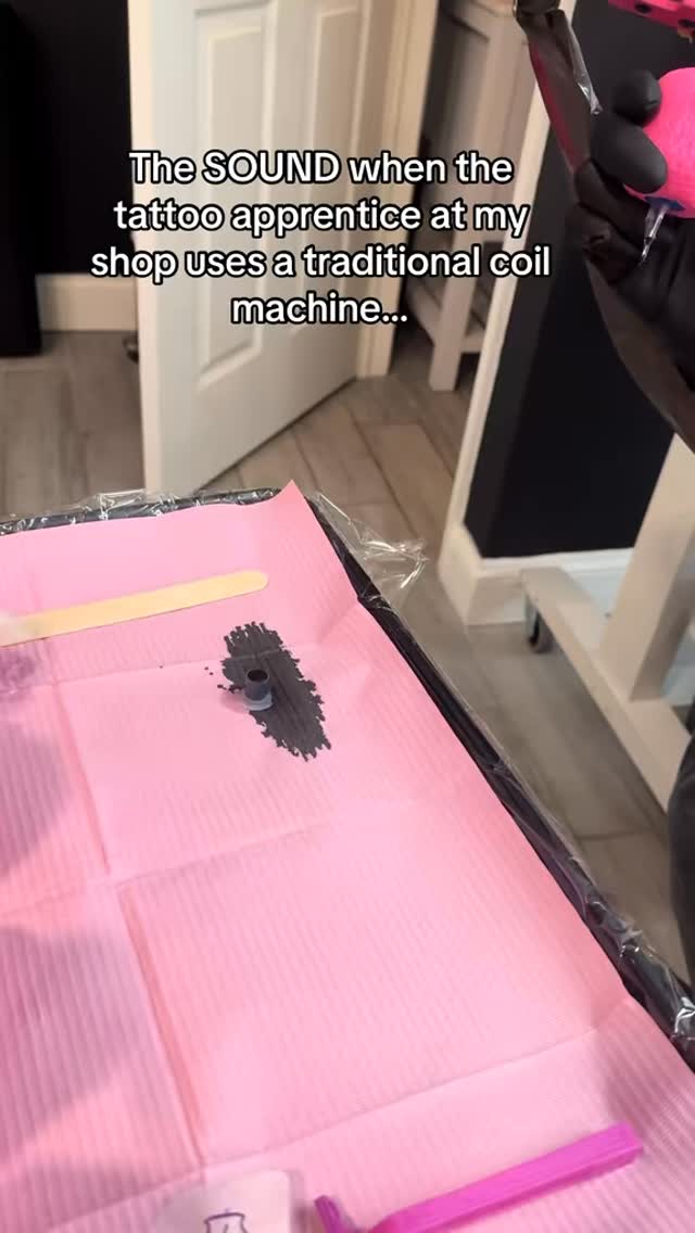 When the apprentice at the tattoo shop uses a coil machine 🙄🙄🙄🙄
#tattoo #apprentice #tattooapprentice #tattooshop