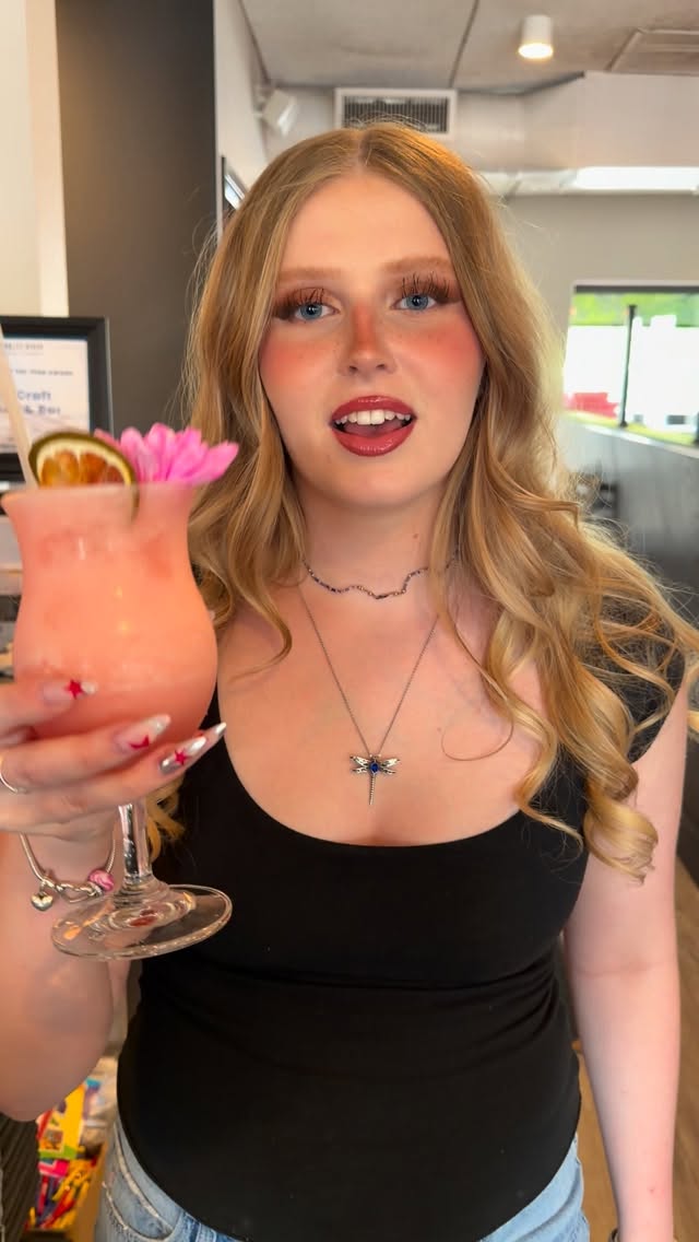 The Frose is back! 🍸✨
#cookneedham #bostonfoodies #bostonfoodguide #bostonfoodjournal #bostonrestaurants