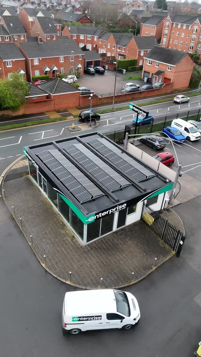 From our very first project on Tillie Street to a recent redevelopment in Burnley, we’ve supported @enterprise every step of the way 💪🏼
We don’t just deliver projects: we go the extra mile to support their growth, adapt to their needs and help bring their long-term vision to life.
When you’re deciding on expanding your business with new locations, we can help make it happen.
Interested? Find out more about us here: www.fodenestates.com
#fodenestates #warrington #enterprise #commercialettings