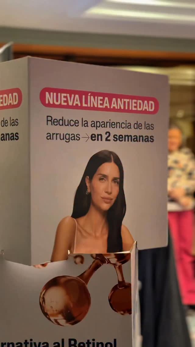 Todavía no superamos lo que fue el evento Glow&tox! ✨💕
Fue un agrado verlas a todas disfrutando! 🥰
Tuvimos:
✨ Charlas de expertas sobre cómo cuidar la piel
💊 Tips sobre qué vitaminas tomar
💄 Consejos de maquillaje que marcan la diferencia
Esperamos que lo hayan gozado tanto como nosotras 💫
¡Nos vemos en la próxima! 👋🔥