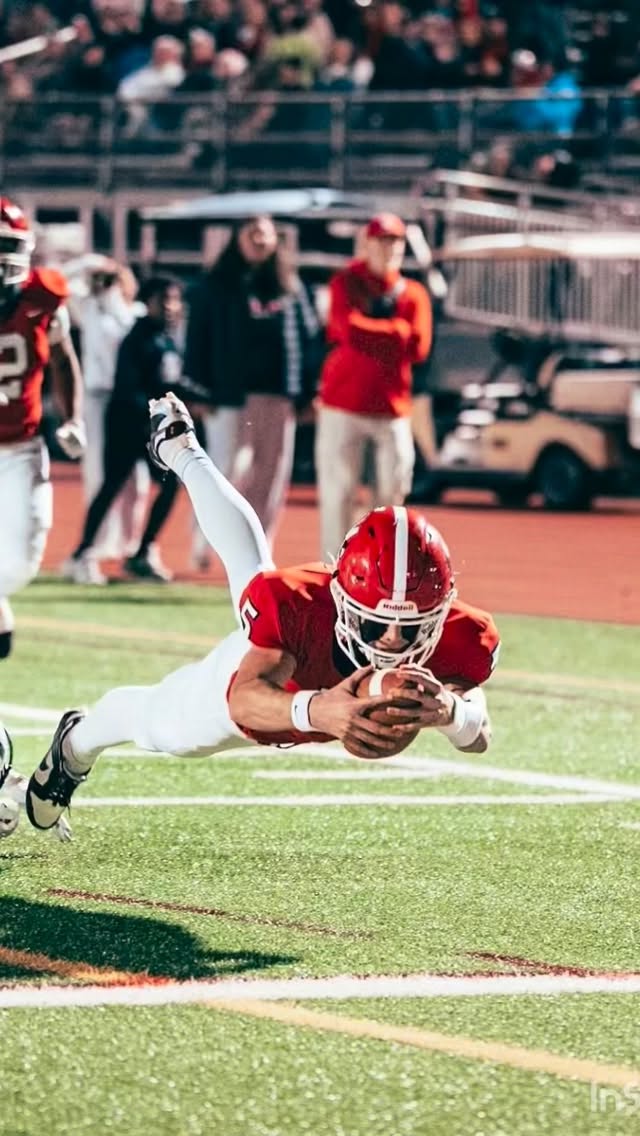 WEAK THINGS BREAK… 340 lbs BS triple, 230 kg (507 lbs) trap DL, some daily jumps, and some 90 kg (198 lbs) clean doubles from Luke Roberts (junior football athlete for Mills E. Godwin High School). Continuing to build on his great foundation…always incredibly proud of you young man…NOT DONE YET, love you brother!!!!! #Squat #Deadlift #Clean #Football #Athlete
_________________________________
_________________________________
_________________________________
“Find your passion whatever it may be. Become it and it becomes you, and you will find great things.” — Bob Blanton ✅ CHECK US OUT ✅
www.totaltraininginc.com
_________________________________
_________________________________
👍 LIKE US ON FACEBOOK 👍
@totaltrainingincrva @lukeroberts445