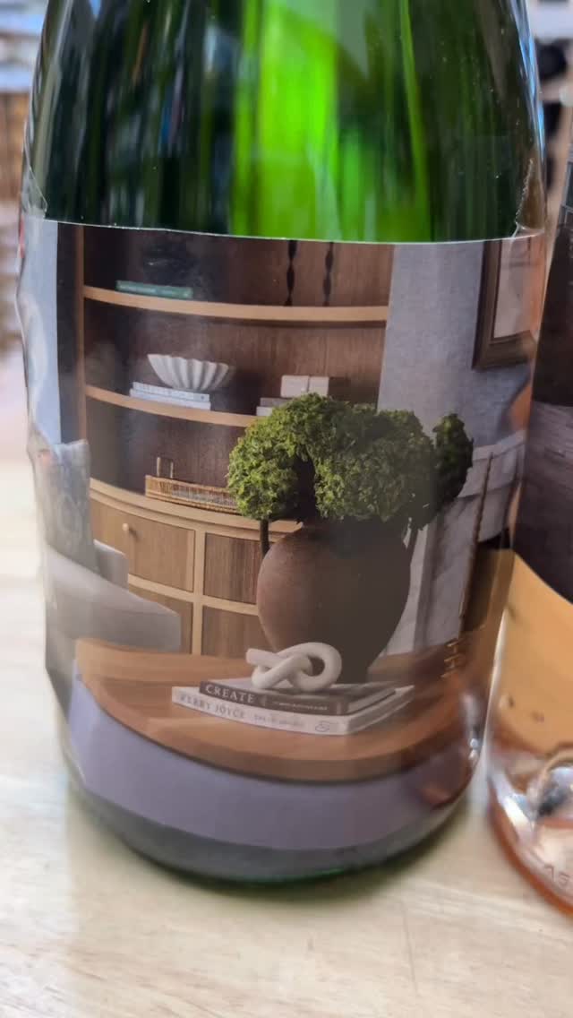 Got all the “Real Housewines of Cross River” dressed up for next Thursday’s wine tasting at @theborocafe.
What makes a Real Housewine? Great taste, solid character, and a sense of fun!
Need a laugh? Fancy a drink (or 6)? Tix $69 and only in advance at wineforall dot com. See you in Cross River 5/28