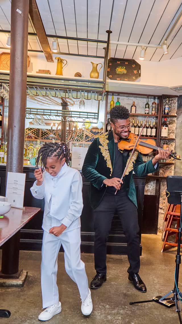 Grace knew every song!💃🏽😆🎻
There’s nothing better than performing for kids who know every song, sing along, and give you back the same energy you give them! I’ll never forget this day: walking into the adorable Italian trattoria @pisticcinyc, heading to the private back room, seeing a beautiful family/community of friends, and turning that room into a dance party! Anyone who walked by or peeked into our section immediately felt welcome and happy to be there!
It was also pretty funny hearing regular customers wonder where I was going, why I was dressed the way I was, and who was playing the violin. I try my best to tune out those whispered observations because I’m there to give the best performance I can every time, but I have to admit, it was very flattering🤭
Thank you so much @ronnie_deco for trusting me to entertain your family and friends for Grace’s First Communion Celebration! I had such a blast, and it seemed like Grace and her friends did too😁🙏🏾🫶🏾
#firstcommunion #violinperformance #dancing #kidsparty #evententertainment