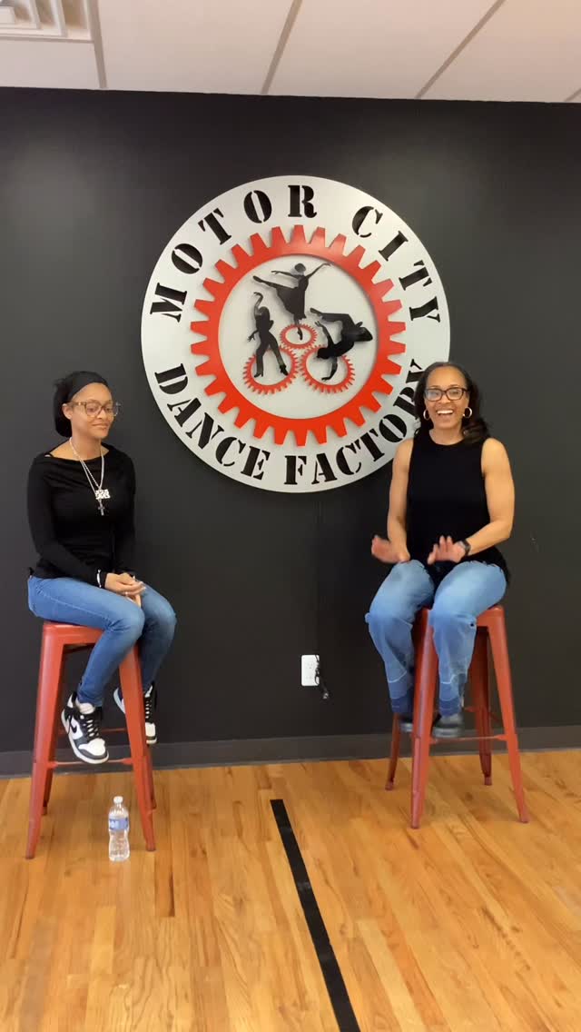 We are so excited to share our first Alumni Spotlight as we lead up to our Gala! The beautiful and talented @sheridanvella_ stopped by to tell us all about her life and the singing competition that she’s in…and we need to support! Link below and in story to vote…
https://yougodsmusic.org/music-video/thats-my-king-by-sheridan-vella/