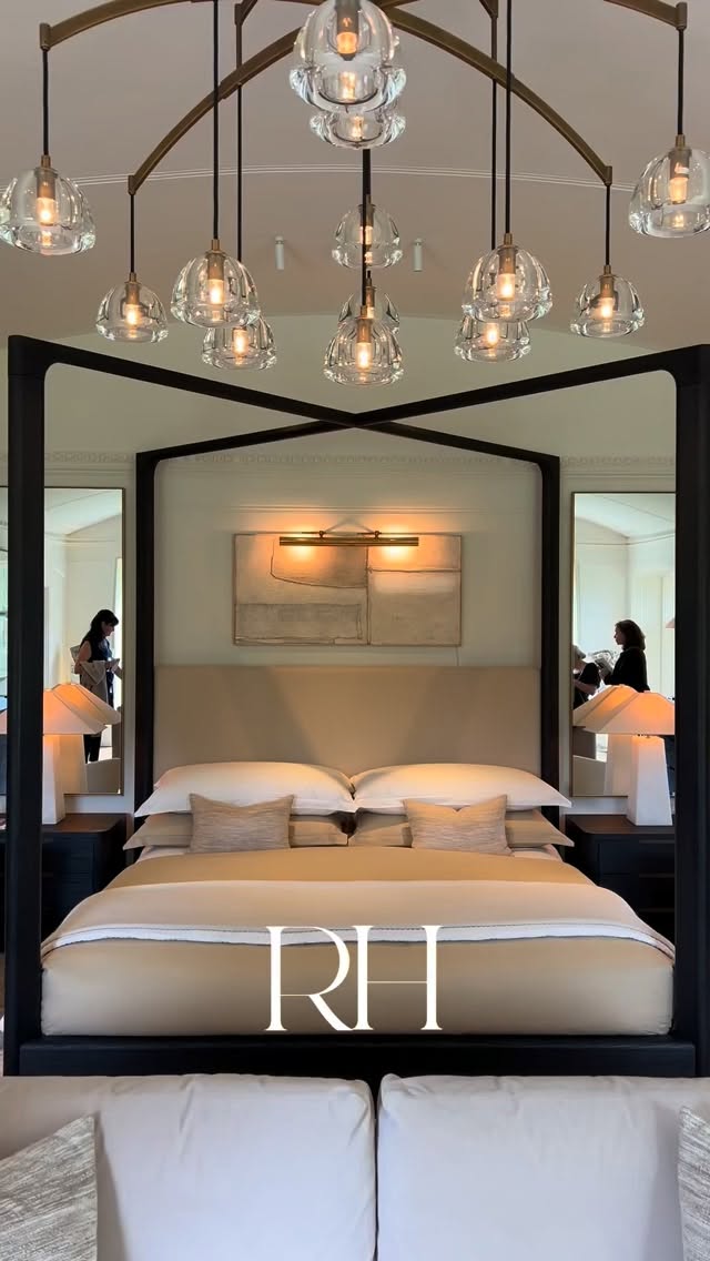 R H | A brilliant bank holiday warm up last Thursday, being hosted by RH England at @aynhoepark for their trade afternoon. A visionary feast, well worth a visit.
#resorationhardware #rh #cotswold #interiordesign #interiorinspo