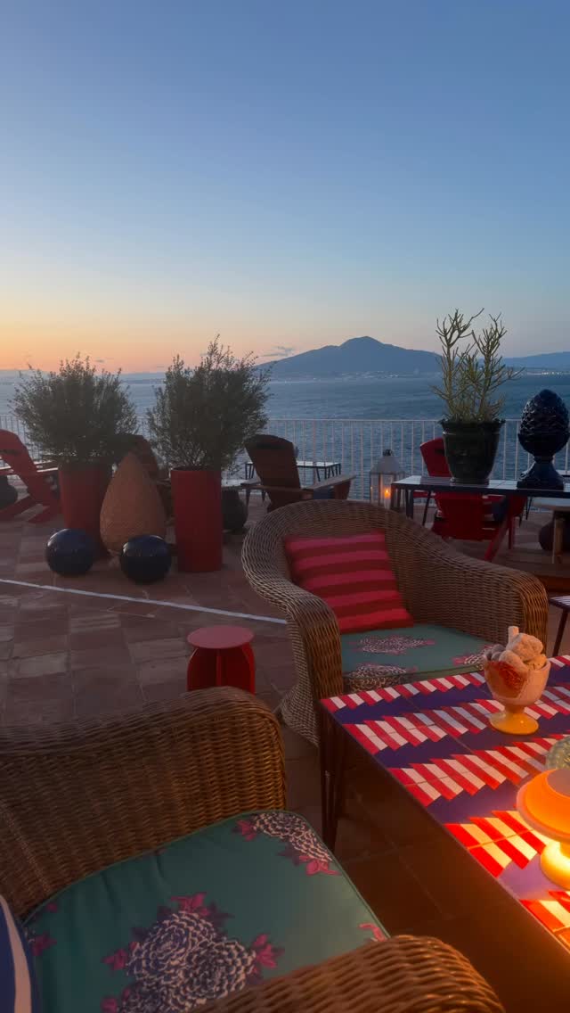 Italy, you’ve filled my camera roll, #sorrento #italy and my heart. Arrivederci for now—time to head home and turn all of this inspiration into paint. 🍋🌊🇮🇹
