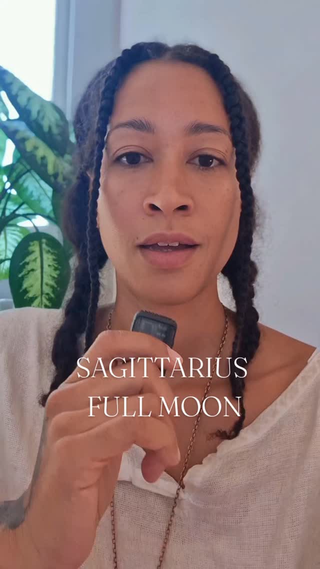 FINALLY THE SAGITTARIUS FULL MOON IS COMING 🥳
• May 31st 2026
• 9° Sagittarius
Who is looking for this one to illuminate our inner skies?
This is just a taste to align yourself with what's coming ^^ a fuller video Live will be shared on Sunday ;)
Follow @kalokura_medicine for more 💙