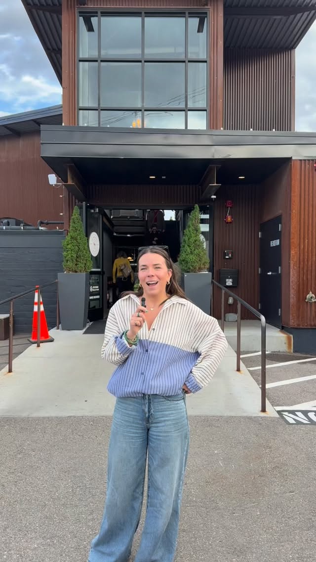 Whether it’s your first time at The Golden Mill or your hundredth… we’ve got you covered🍻
Check in, grab your Golden Mill card, pour your own drinks, and order your fave food, it’s that easy! If you ever have questions, our amazing team is always around to help.
Come on in. The good times are waiting🙌