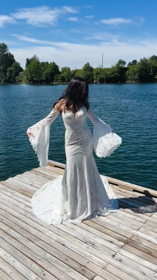 Serving dreamy bridal looks daily ✨
Whether your style is romantic, modern, boho, or glamorous, we’ll help you find your perfect fit.
•
•
•
#BridalStyle #WeddingDressInspo #BrideGoals #WashingtonWedding #BridalShop