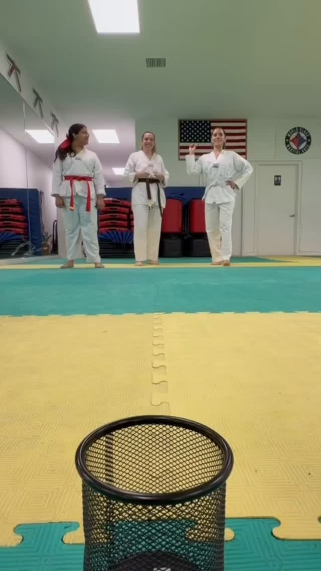 If 3 pens go in … new members get 1st class free!
#newmemberspecial #taekwondo #martialarts #mastersangwonjeong #funnyvideos