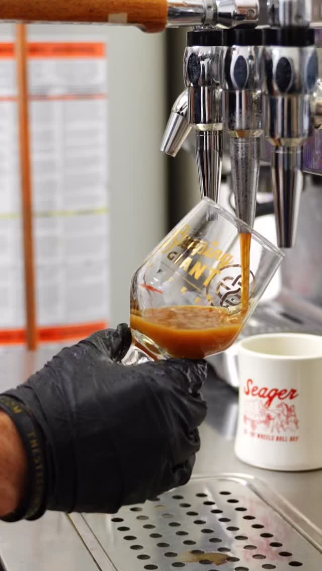 The first pour of the day is always the best!
Fresh nitro cold brew, installed and ready to fuel the team.
Just smooth cold brew on tap whenever you need it.
Interested in a tasting? Let’s talk.
#coldbrew #nitrocoldbrew #steepinggiant #sandiegocoffee #supportlocal