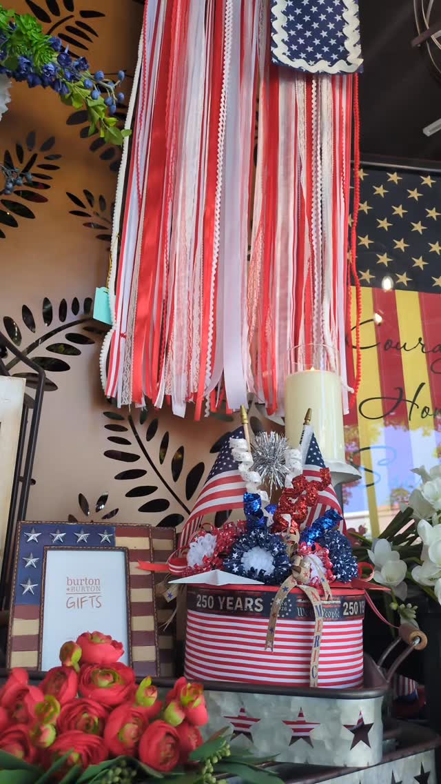 ❤️🤍💙 and more!!!!!
#livermorehomedecor #homedecor #theholidaylivermore #livermorehomedecorstore #4thofjuly