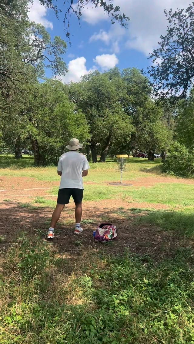 Twice or it’s luck (it’s also true for putting)
#discgolf #zilkerpark