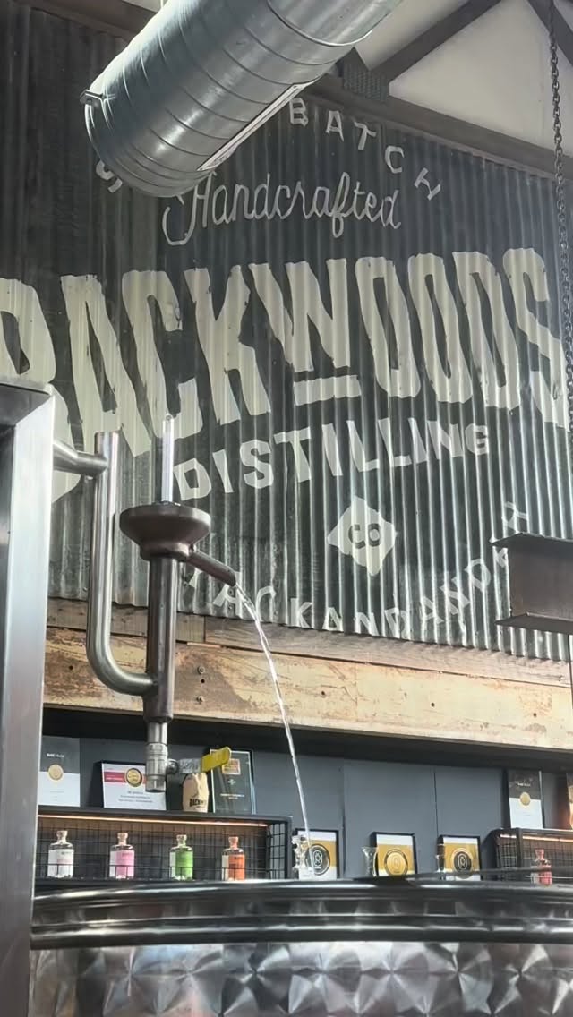 Secrets we keep!
Single Malt Whisky - 68% alcohol - floral aromas.
We really need to visit Backwoods more often. It’s a cracking little distillery with excellent tasting experiences.
It’s no secret, TBH, but a place we do suggest visiting when heading out this way to Yackandandah.
#besttours #whisky