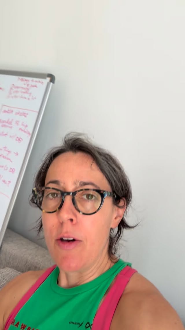 You keep losing your routine because you don’t think 2-10minutes counts 🤷🏻♀️
It counts.
It’s how my clients are able to:
- hang from the pull-up bar
- not be intimidated in a gym setting
- adventure in Vermont outdoors
- play badminton without worrying they’re gunna pull something
Are you ready to join us?
DM me “SummerPREP” for details on my next fitness challenge.
Early bird enrollment is open this week only.
Official start is June 15