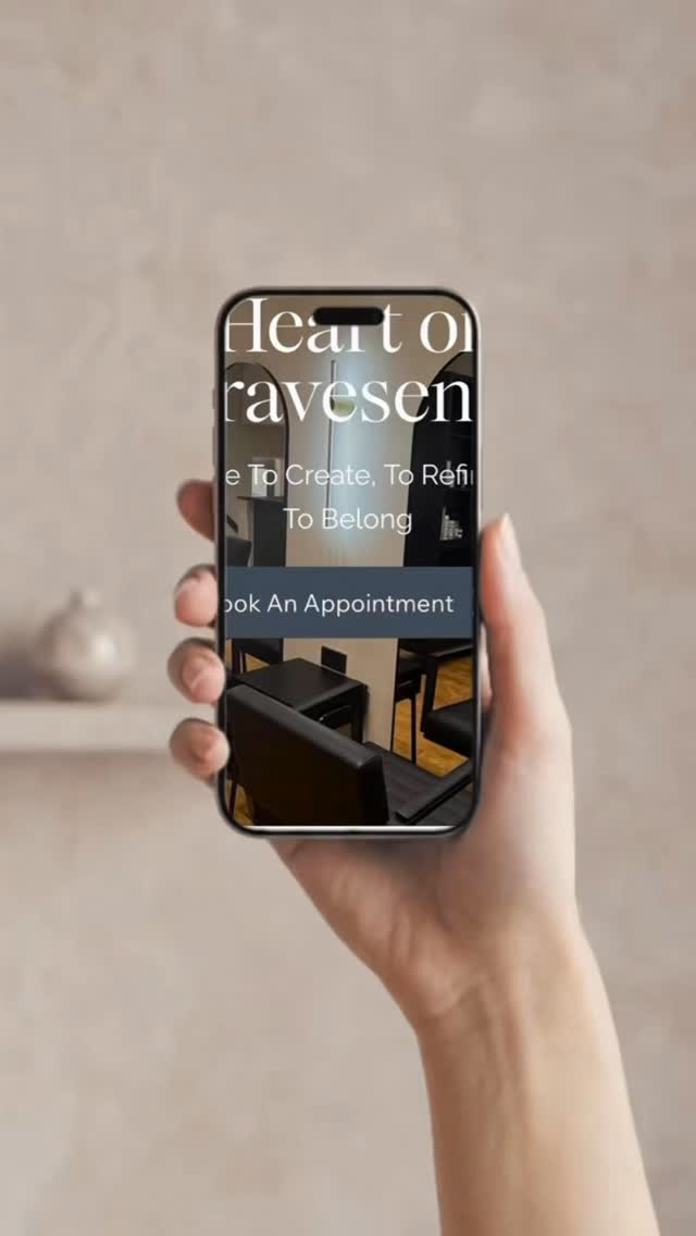 Happy Monday! ☀️
The salon may be closed today, but our online booking system is open 24/7.
Whether you’re thinking about a fresh cut, colour refresh, balayage or a complete transformation, you can book your appointment anytime that suits you.
📲 Simply click the link in our bio to secure your next appointment.
We can’t wait to welcome you back into the salon soon.
#ChelseyStoneSalon #BookOnline #HairAppointment #KentHairdresser #GravesendSalon