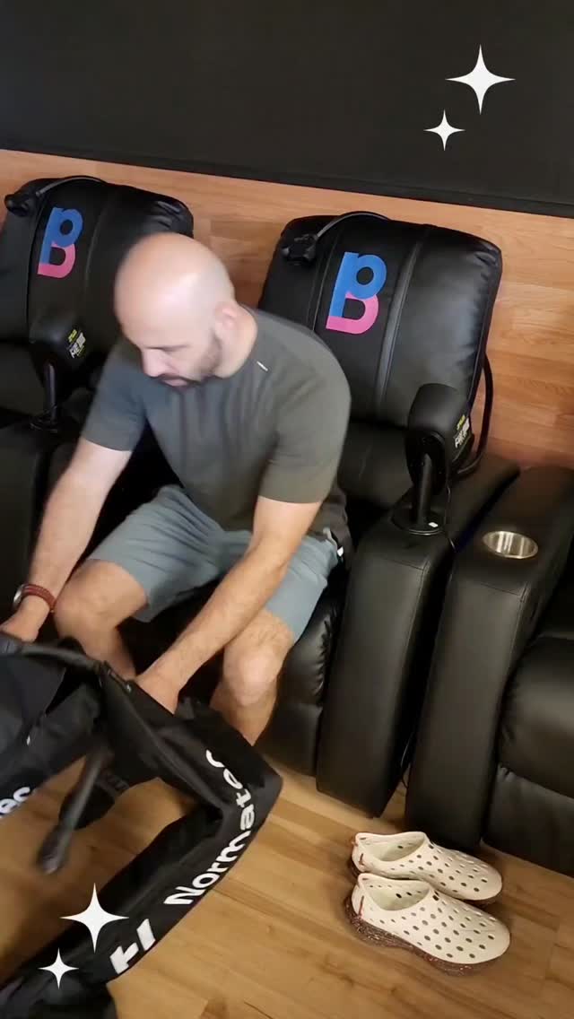 Our Normatec compression lounge is most of our memebers favorite service. Some fall asleep for a quick power nap while others multi-task on their laptops. The effectiveness of this system is undoubtedly amazing and immediate. Flush your limbs, boost circulation, improve lymphatic movement and reduce overall soreness.
Our lounge is equipped with legs, hips, and arm attachments to get the job done.
The Normatec compression lounge is included with your day pass, package, or memebership. Come on in and try it for yourself, you won't be disappointed!
#Normatec #wellness #health #recovery #saugus