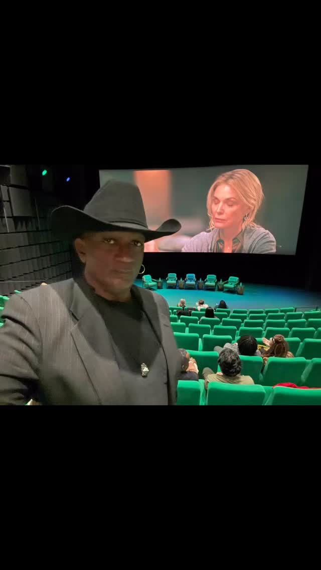 I was honored to enjoy a private screening, Q&A, and reception by @paramountplus for their new @taylor_sharidan show @themadisonpplus staring @michellepfeifferofficial #kurtrussell @blackdogtravels and @patrickjadams I got to have a lovely conversation with their incredible DP, Director and EP @christinaalexandravoros and her cowboy husband who were both very kind and engaging. Christina belongs in the @the__asc because she shoots her ass off! The score by @viviwinkle has a deep, evocative feel and is lush in its orchestration. Without giving anything away if you haven’t seen it. It’s deep! Many thanks as always to my @_the_scl family and respect 🫡 to my Brothers & Sisters in @iatse who made it all happen. These images & audio look & sound beautiful in the Ted Mann theatre at the @academymuseum BTW #engineer #composer #recordingartist #followme @gussiemiller