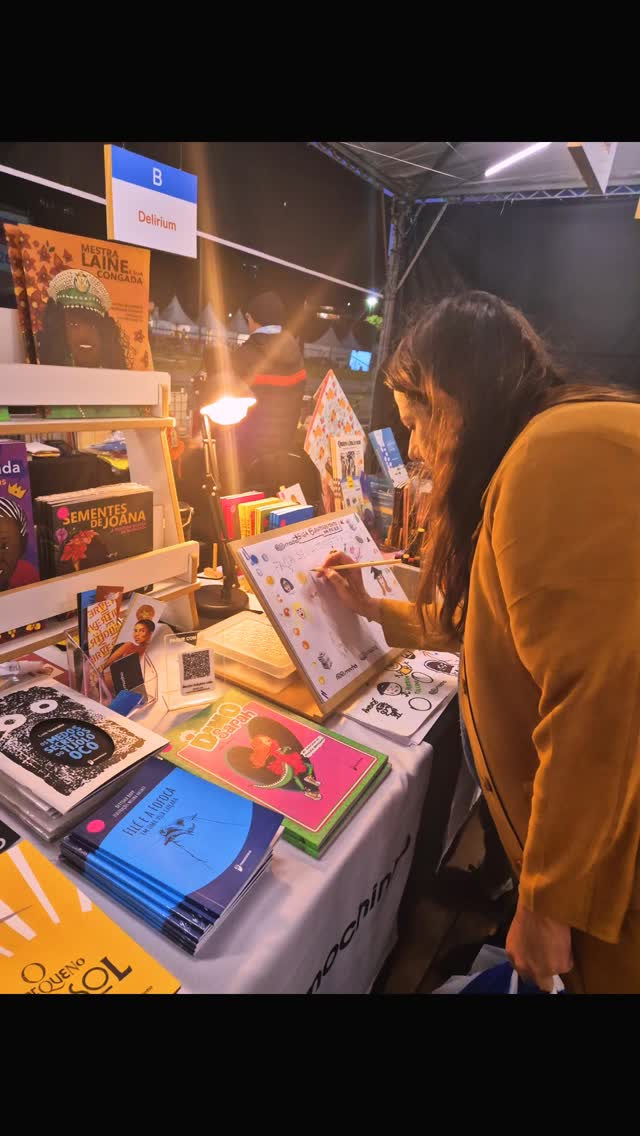 Dia 2/6.
A FEIRA DO LIVRO