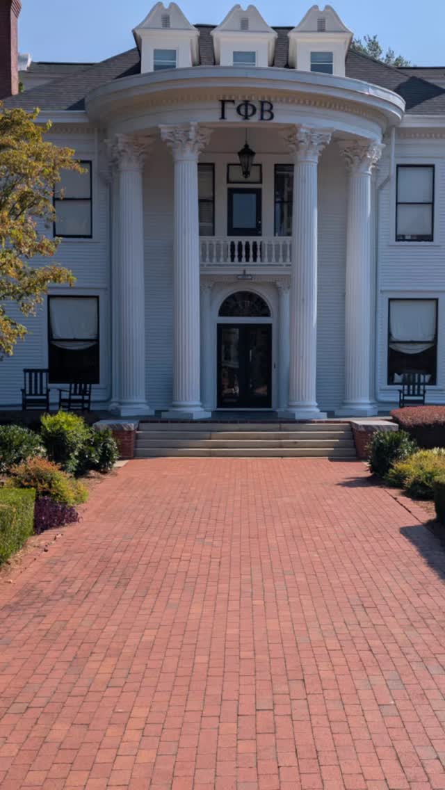 Just read a feature by @historicathens on the DeFoor House now known as the @georgiagphi sorority house. I was blessed to call such a beautiful house HOME for 4 years during my time at the @universityofga
Last summer I was hired to create several pieces for the house to bring a custom and curated touch to the historic home while giving it more of a welcoming feel. It's still my biggest project to date with the crest painting measuring in at 48x60 inches! The three 8x10 UGA watercolors are available on my website as prints. The Gamma Phi Beta watercolor house print is only for sale through the sorority (please reach out to me if you're interested and I can put you in touch with the right person).
What a privilege and joy it was to work on such a special project!