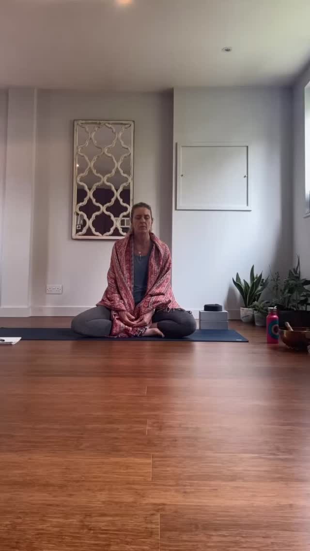 This evening was a reminder that it’s incredibly easy for us to get stuck in subconscious patterns of being — we’re essentially going through the motions as opposed to listening to what we need.
My own practice had drifted a bit over the past few months for a number of reasons, and taking Andrea’s class @mydogdoesyoga was the first time I’d felt ‘in’ my body and connected for some time.
At various times in life, we’ll need to call on different practices — that may mean a more passive practice or perhaps a stronger practice. It may be that we need meditation or to simply be with like-minded people.
The point is, if we pause long enough to listen, we may just hear what’s needed in that moment. ✨
#bodyawareness #yogastudent #yogateacher #jivamuktiyoga #yogaeverydamnday