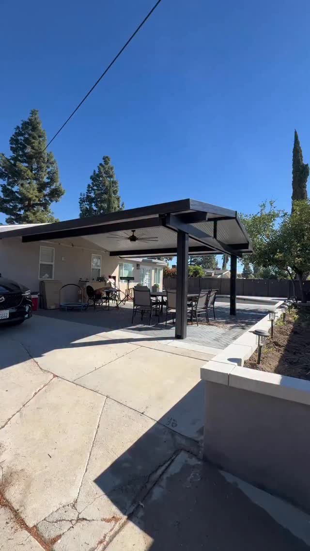 📍Northridge
At Banuelos Landscape Design Inc., we focus on every detail from start to finish, delivering quality craftsmanship and luxury outdoor living spaces that stand the test of time.